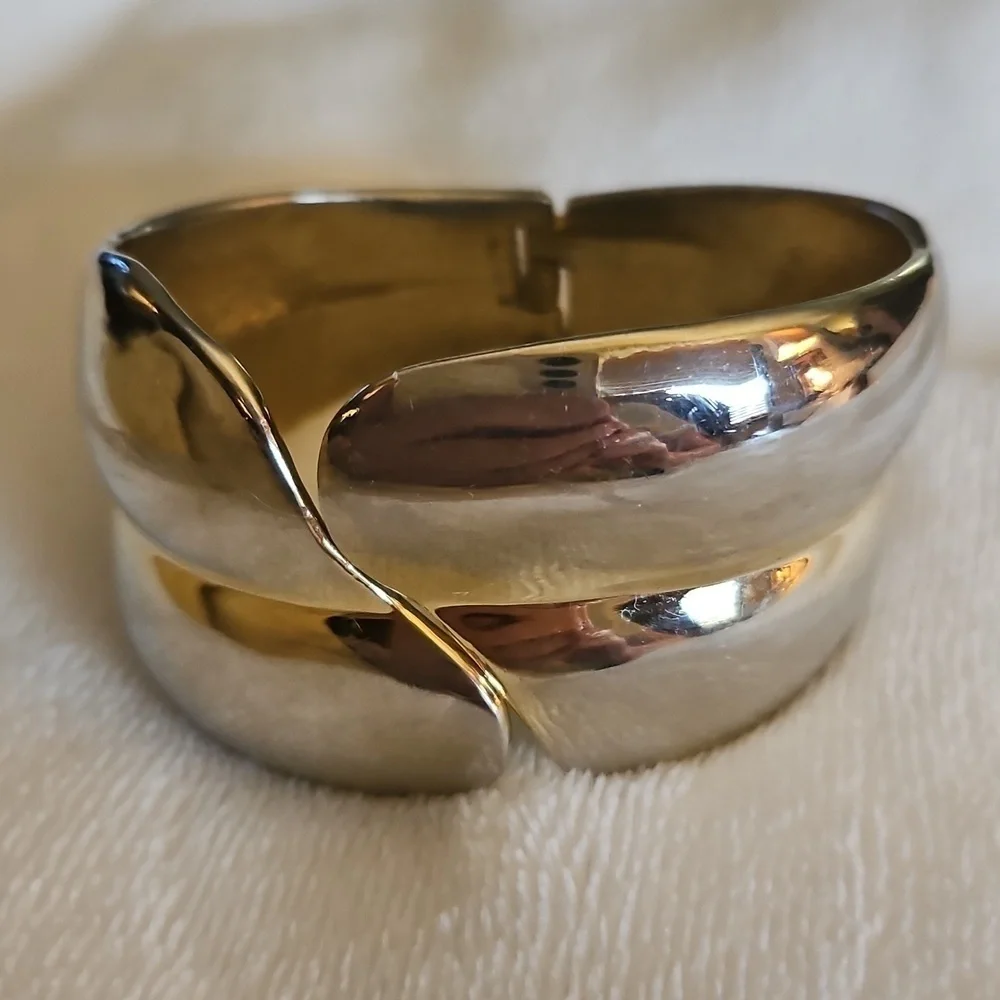 Vintage Silvertone Chunky Baddie Statement Clamper Bracelet
